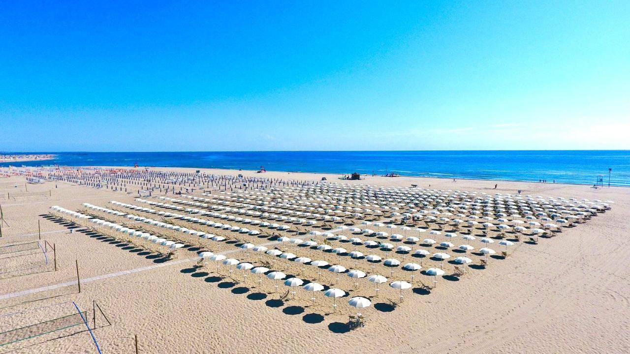 Dena Chalets - Lido Di Spina At The Beach Exteriér fotografie